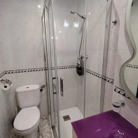 Avello Con Parking Apartamento *