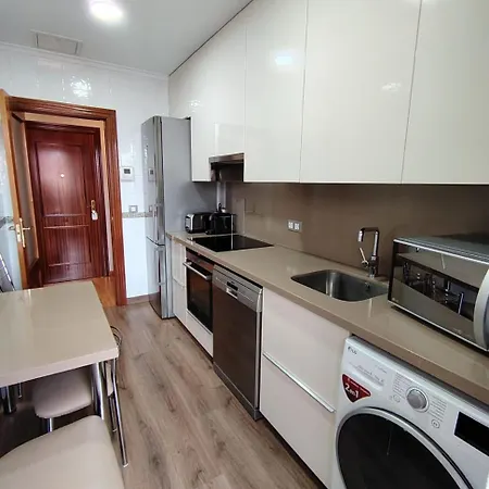 Avello Con Parking Apartamento Oviedo