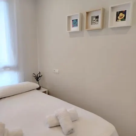 Avello Con Parking * Οβιέδο